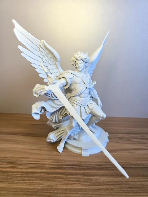 Escultura Arcanjo Miguel Decorativa Religiosa Cristã para Mesa Presente