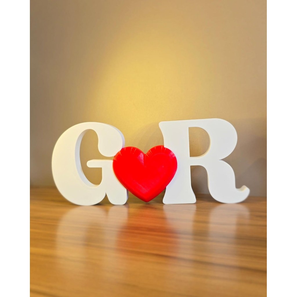 Letras Decorativas Iniciais Personalizadas com Coração 3D Presente Romântico Namorados