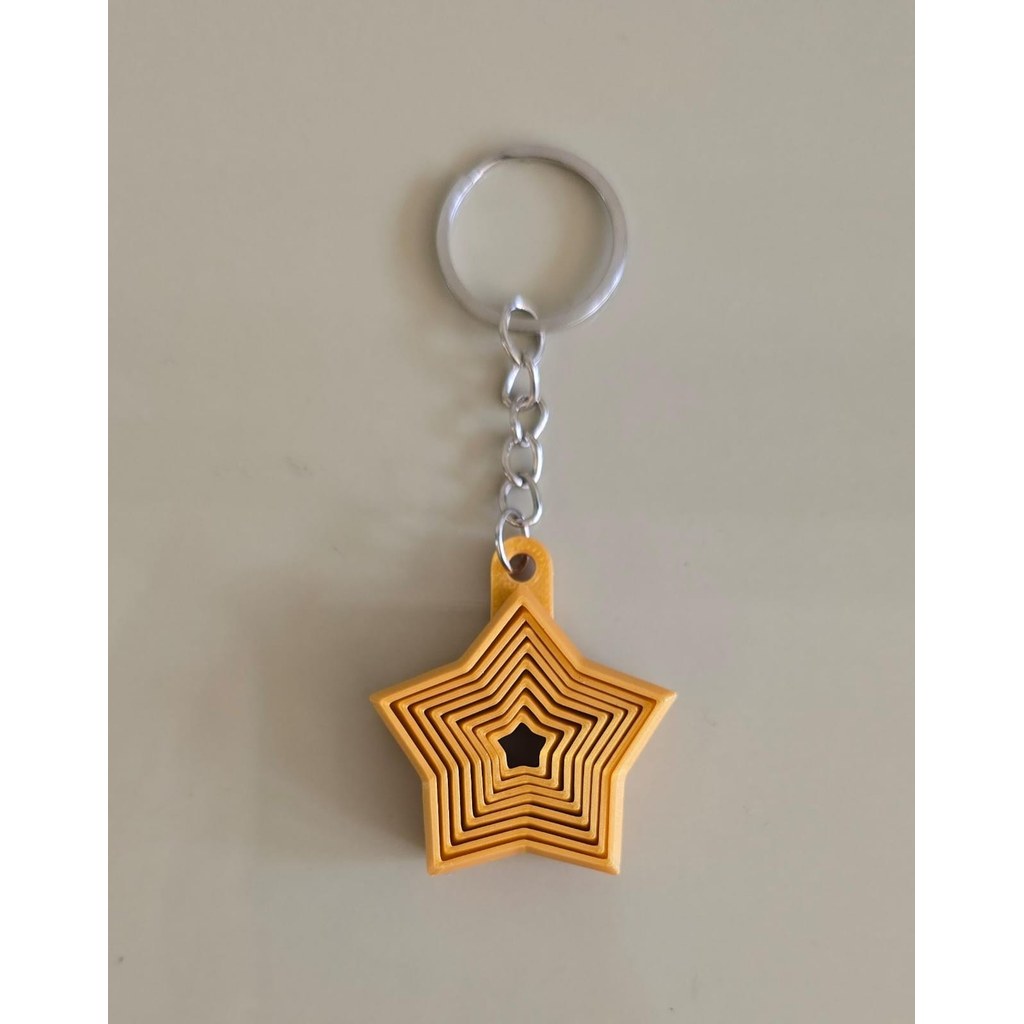 Chaveiro Sensorial Estrela Vazado em Camadas Design Moderno Colorido Feito em Impressão 3D