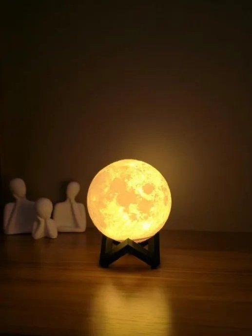 Luminária Lua Decorativa LED para Quarto Mesa Cabeceira Presente Criativo