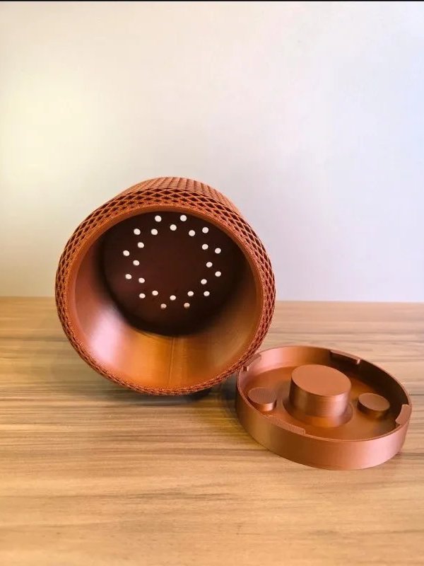 Vaso Decorativo Geométrico Vazado com Base – Impressão 3D