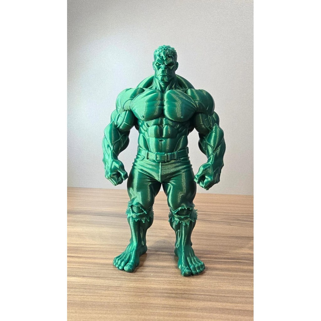 Boneco Verde Decorativo em Impressão 3D Figura Musculosa Colecionável Presente Criativo