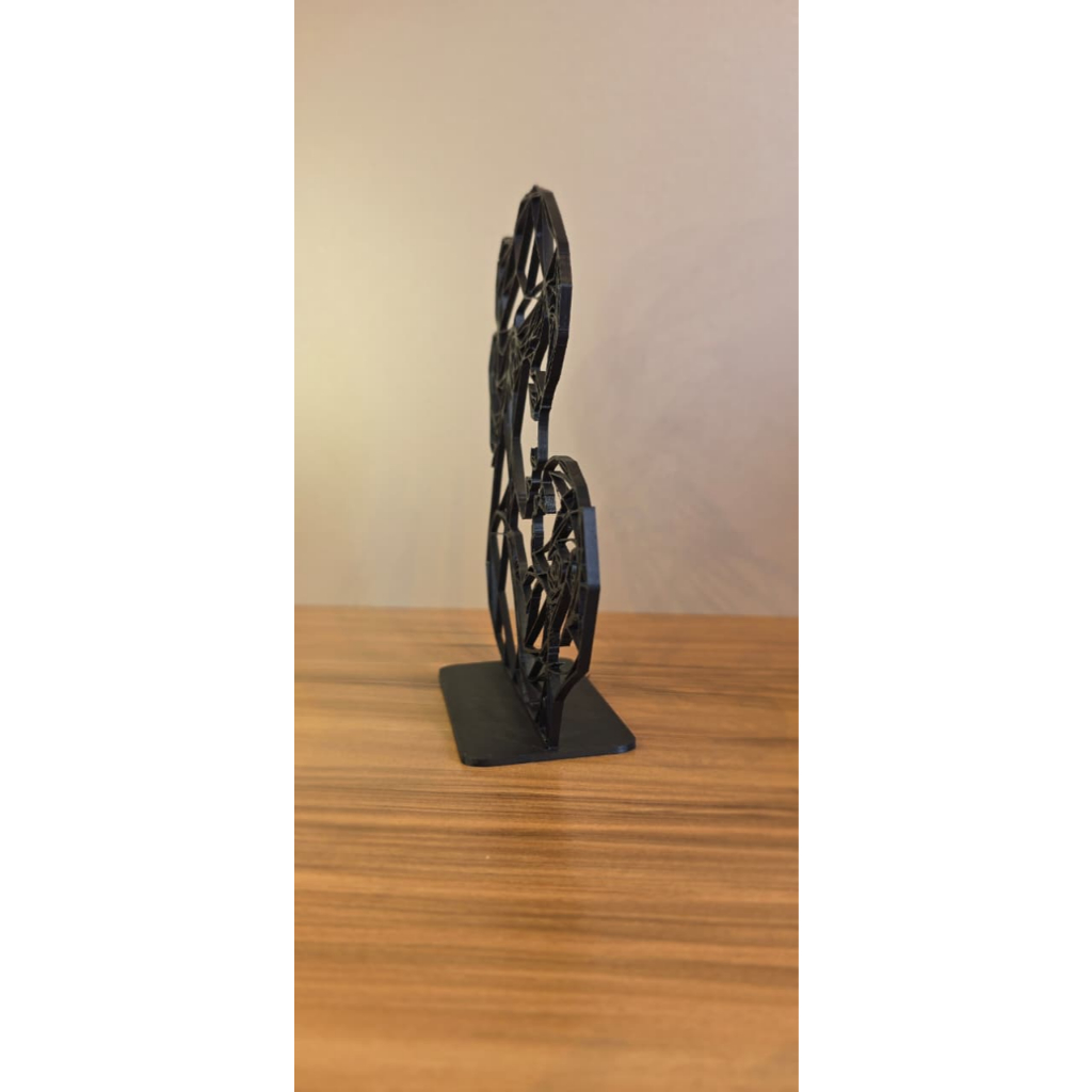 Escultura Mãe e Filho Geométrica Decorativa | Arte Moderna em Impressão 3D