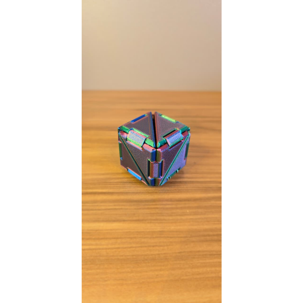 Cubo Sensorial Antiestresse Articulado | Fidget Toy Geométrico Dobrável em Impressão 3D