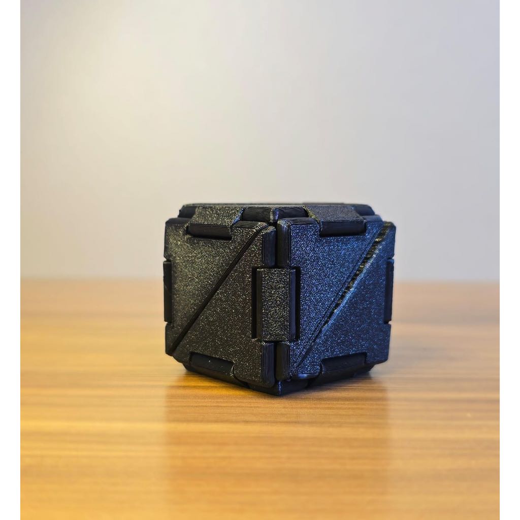 Cubo Sensorial Antiestresse Articulado | Fidget Toy Geométrico Dobrável em Impressão 3D