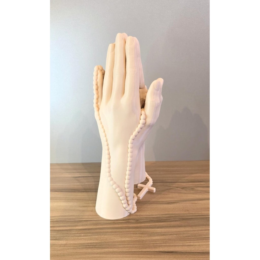 Escultura Mãos em Oração Decorativa 3D com Terço Religiosa Elegante para Sala Mesa