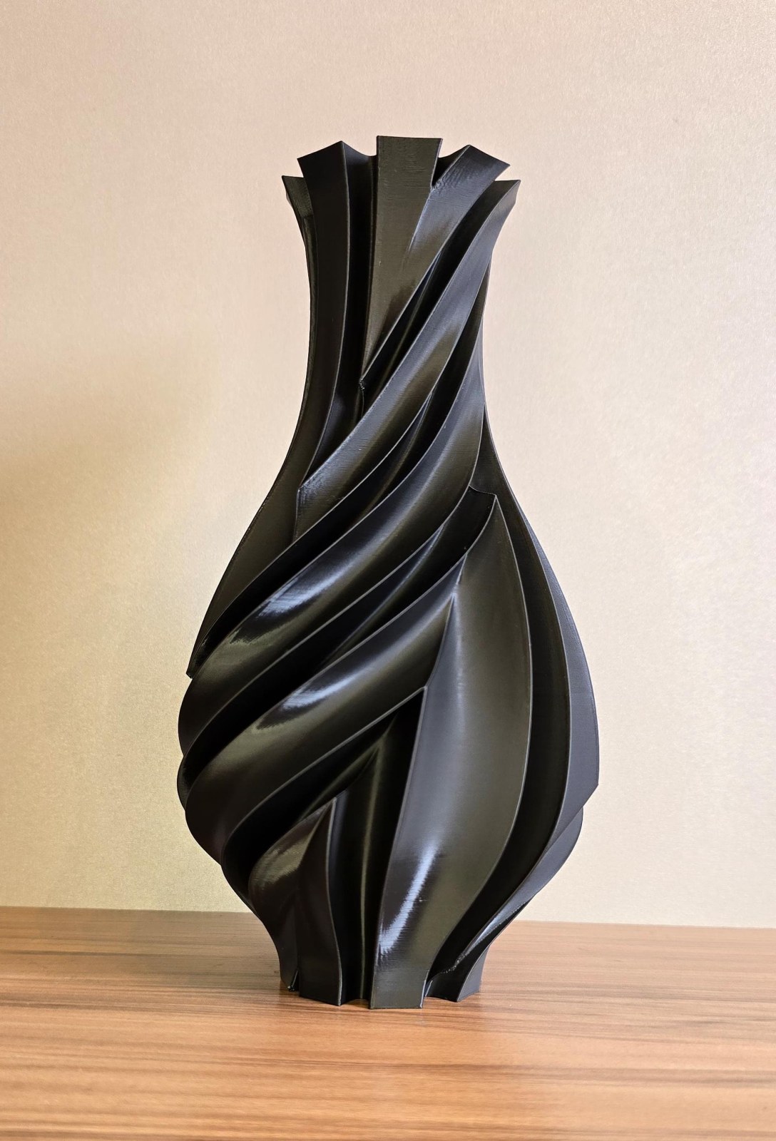 Vaso Decorativo Espiral Moderno 3D Design Escultural Elegante para Sala Mesa Decoração