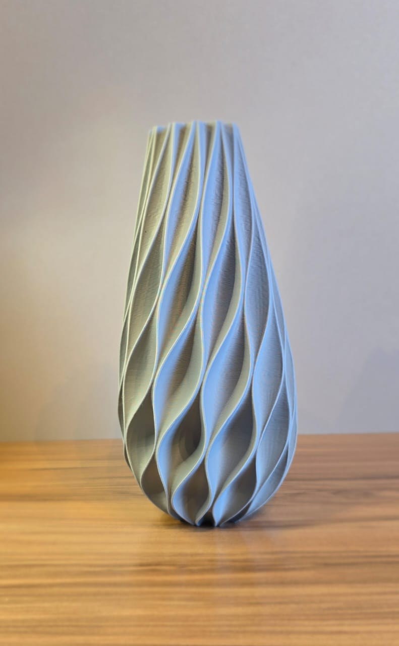 Vaso Decorativo Moderno Design Ondulado Texturizado Impressão 3D para Sala e Mesa