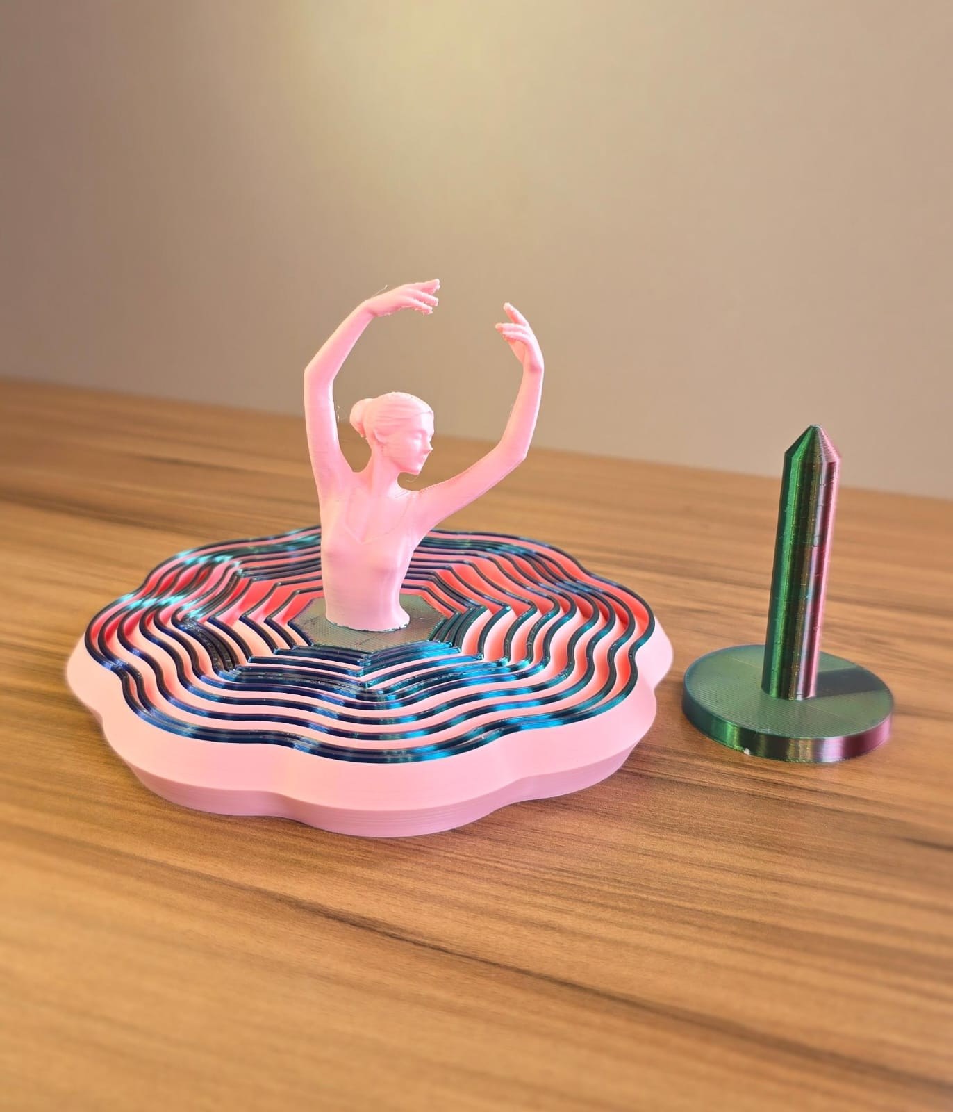 Escultura Bailarina Sensorial Decorativa Moderna Estatueta 3D Design Elegante para Mesa e Ambiente