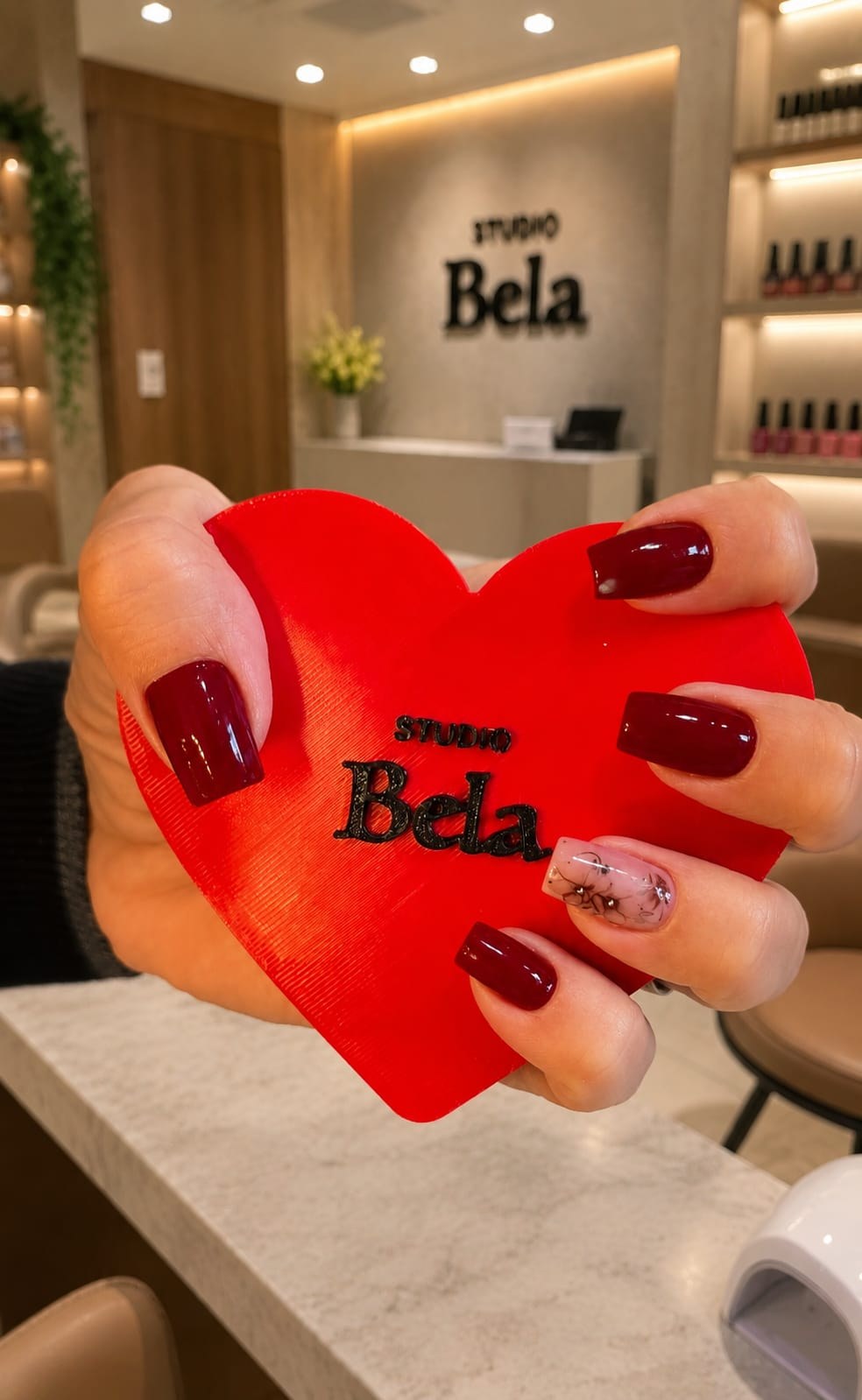 Placa Coração Personalizada com Sua Marca em 3D para Decoração de Salão e Esmalteria