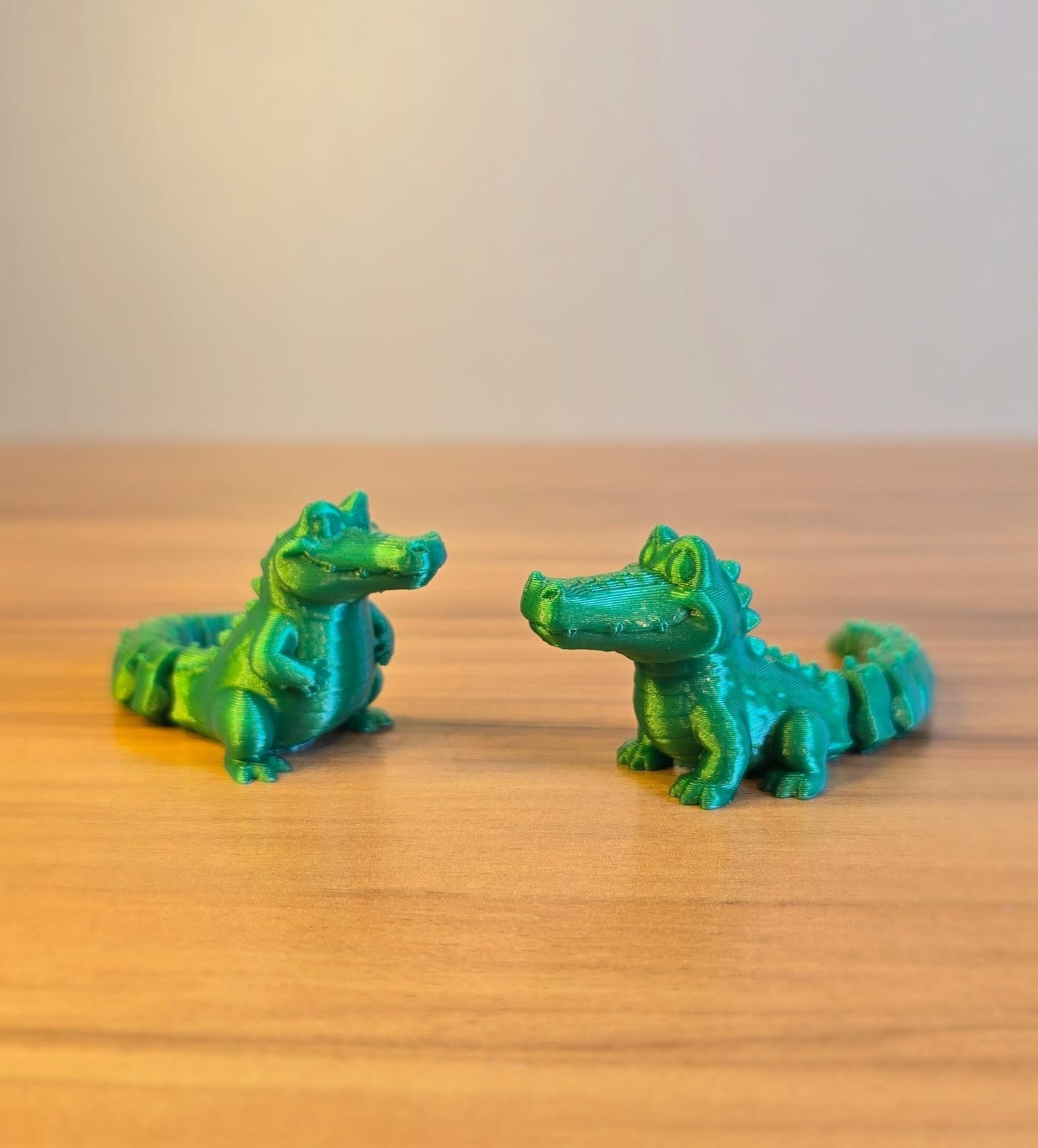 Estatueta Jacaré Flexível Articulado Impressão 3D Decoração Quarto Infantil Mesa