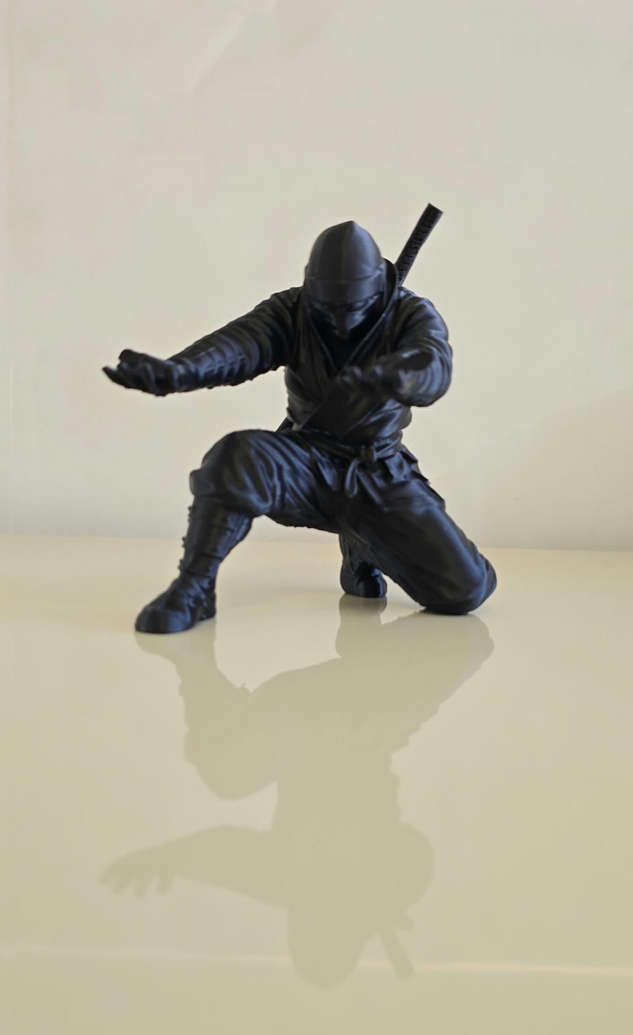 Suporte de Caneta Ninja Samurai Estatueta Decorativa Mesa Escritório Design Exclusivo