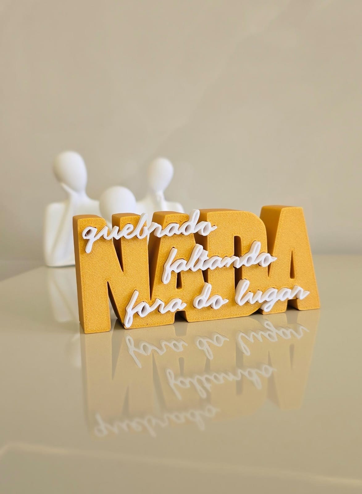 Escultura Decorativa Nada Quebrado Faltando Fora do Lugar Frase 3D para Mesa e Estante