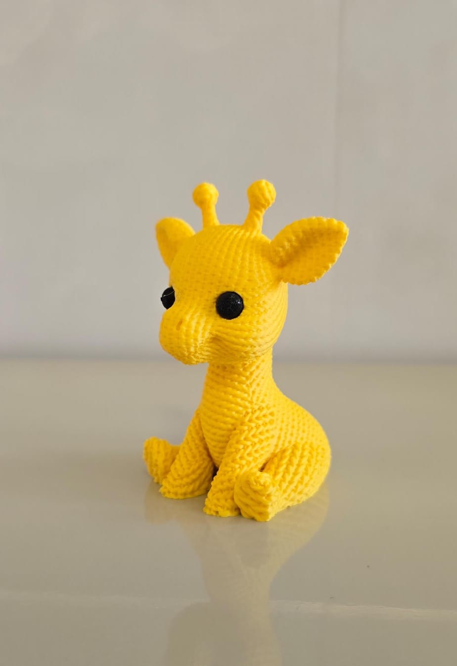 Miniatura Girafa Fofa Texturizada em Impressão 3D para Decoração e Coleção Infantil