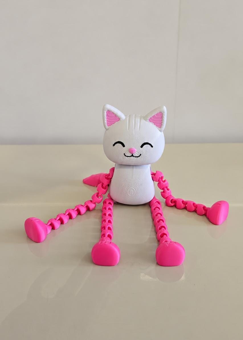Gatinho Articulado em Impressão 3D com Design Fofinho para Brincar e Decorar Infantil